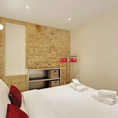 Pick A Flat - Le Marais / Nazareth Apartment